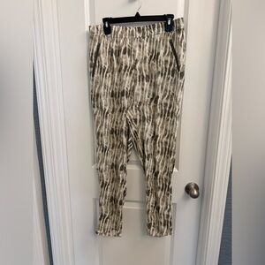 TRIBAL NWOT Stylish Olive and White Patterned Pants